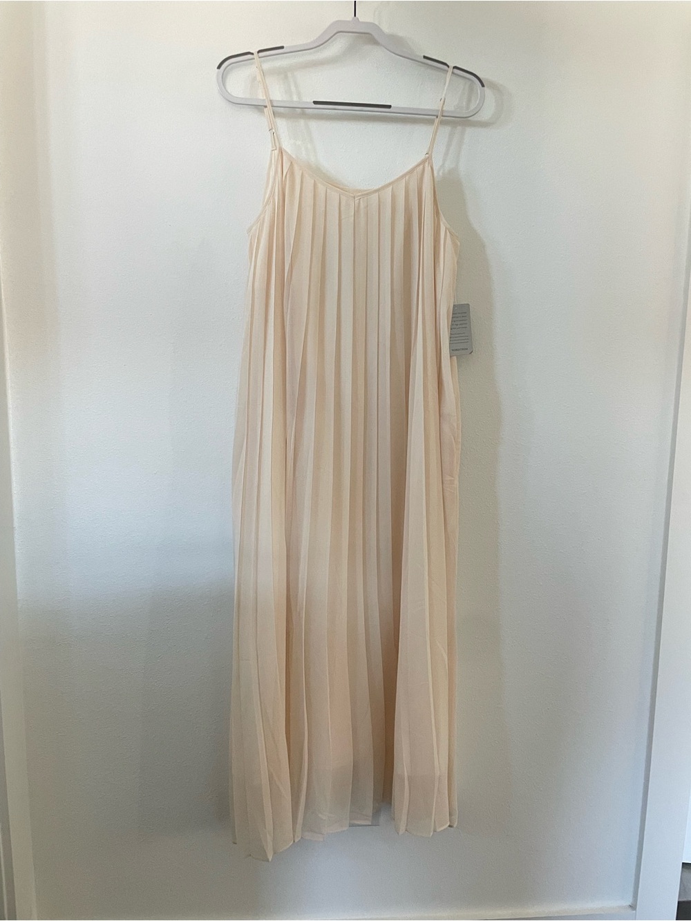 Melloday Pleated Spaghetti Strap Maxi Dress in Ivory